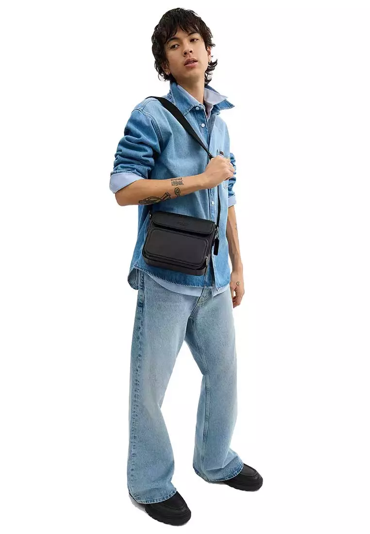 Sullivan Flap Crossbody Bag Black CY800