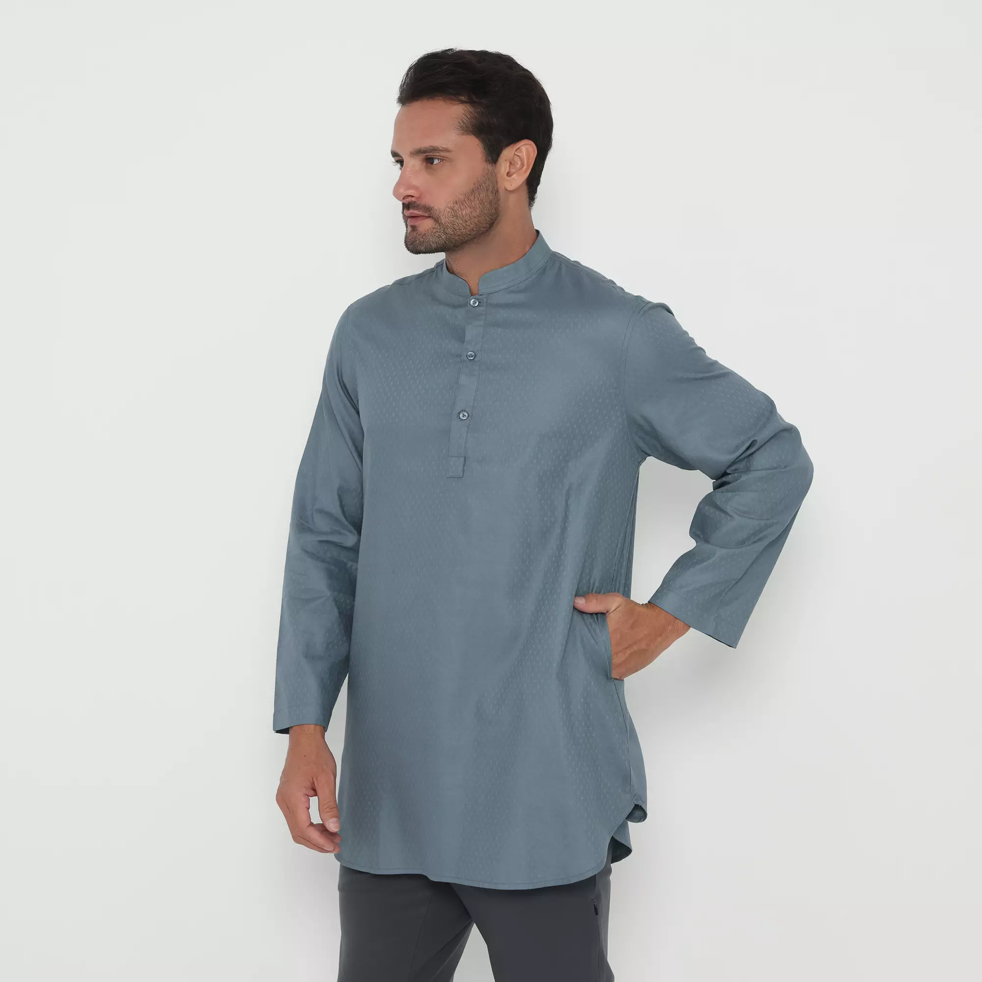 Jobb Aziz Baju Koko Pria Lengan Panjang Regular Fit Medium Blue Warna Medium Blue