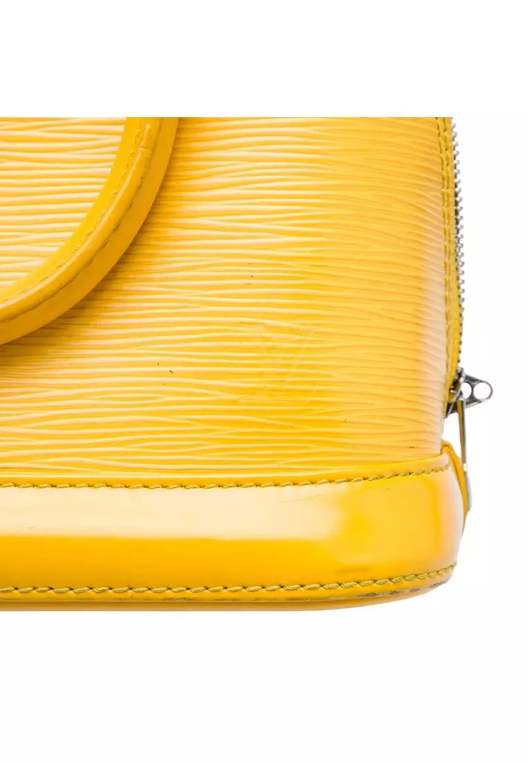 Pre-Loved Louis Vuitton Epi Alma Bb