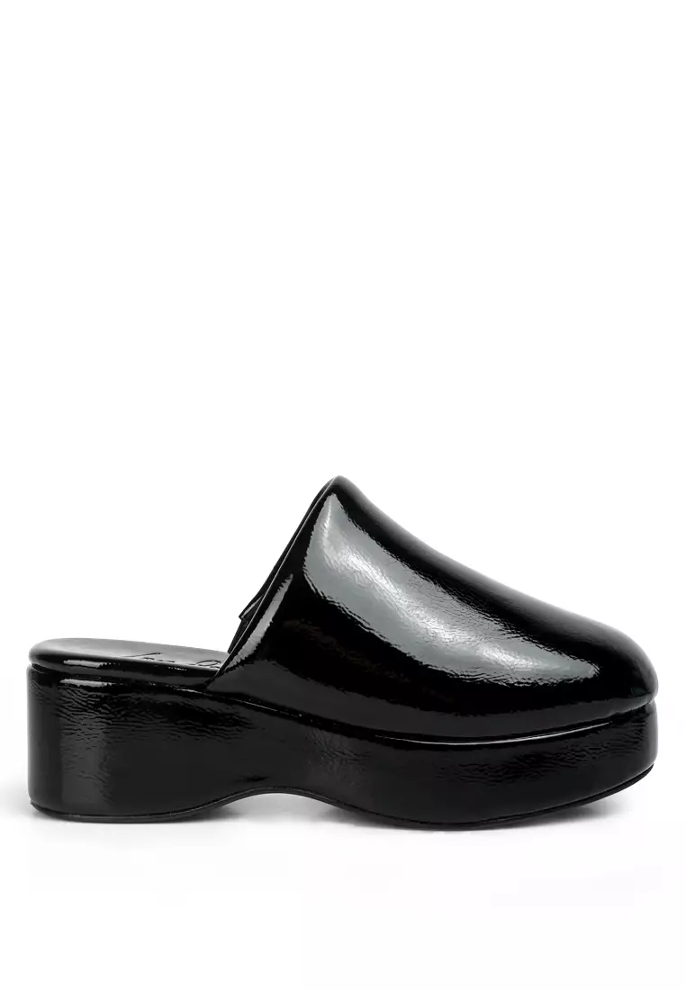 Discount on London Rag  shoes - SKU: White Solid Platform Slip On Mules