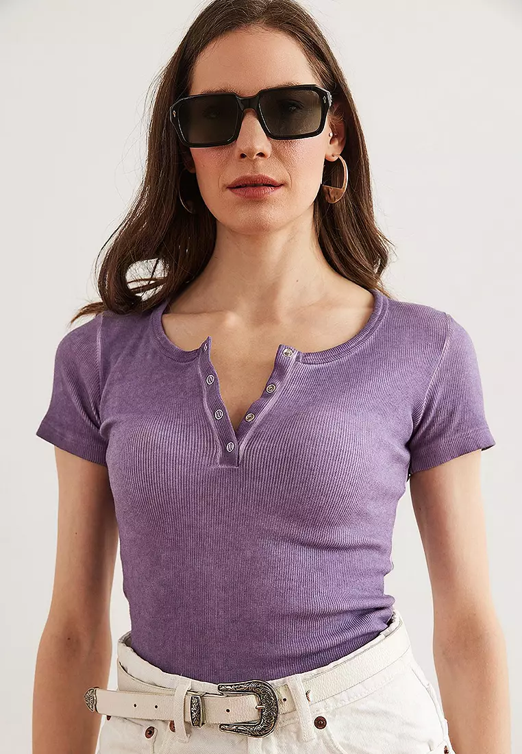 Women's Snap-On Camisole T-shirt BLZ-19000171