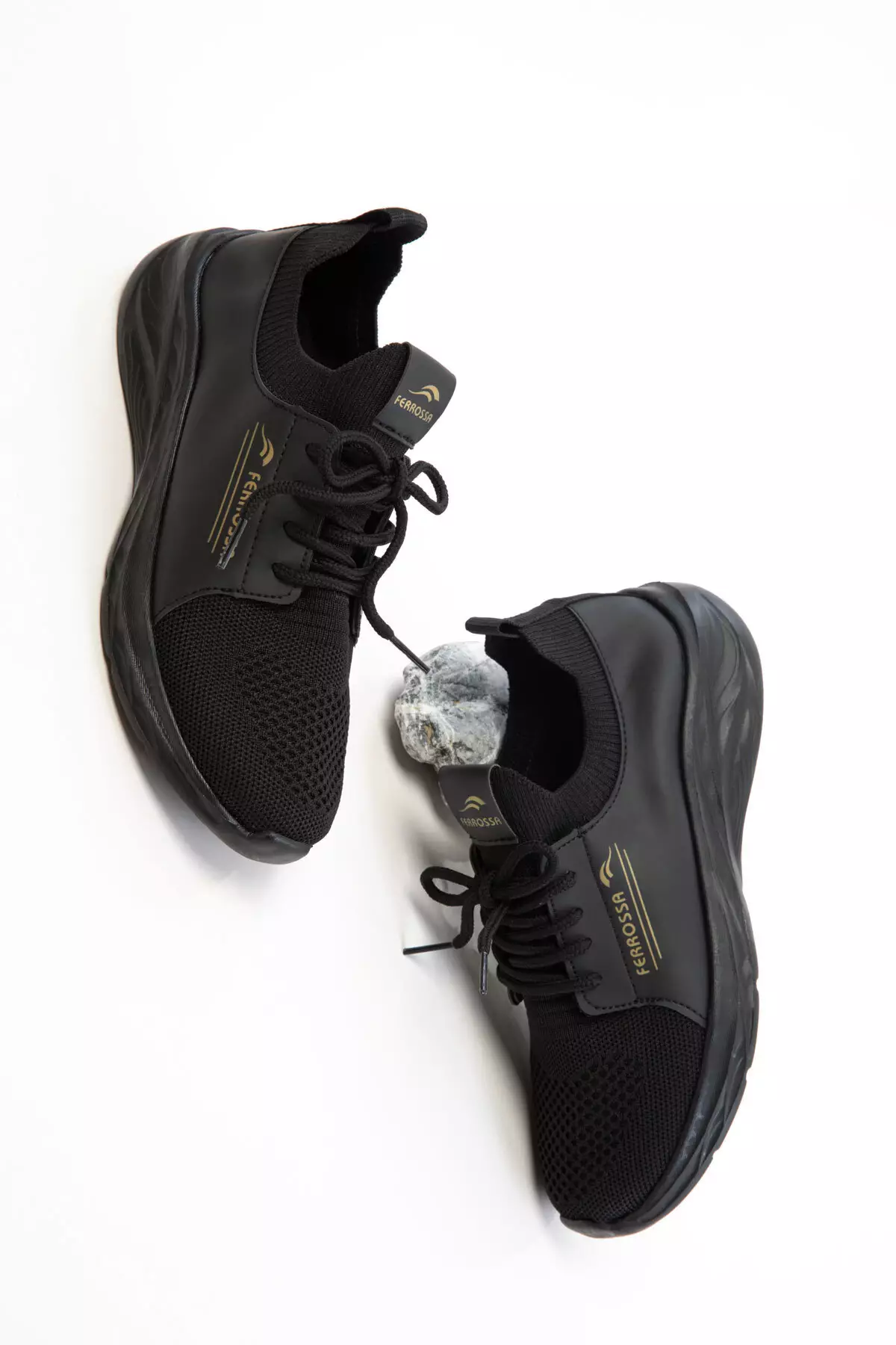 Black-Black-Gold Unisex Sneaker 20678