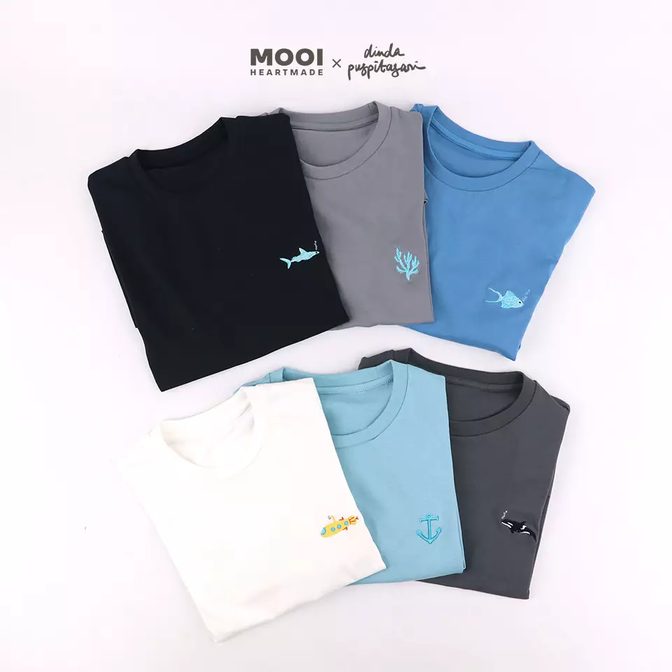 Mooi X Dinda Puspitasari Kaos Dewasa Mavel Basic T-Shirt Adult - Black