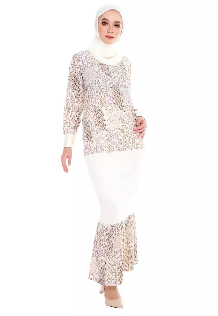 Anggun Casual Wear Modern Muslimah Fashion Blouse Skirt Cream Nude