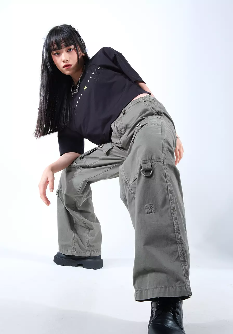 Celana Cargo Wanita Lily Dark Green