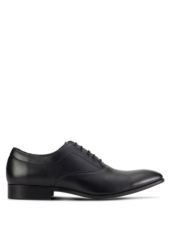 Basic Faux Leather Business Shoes