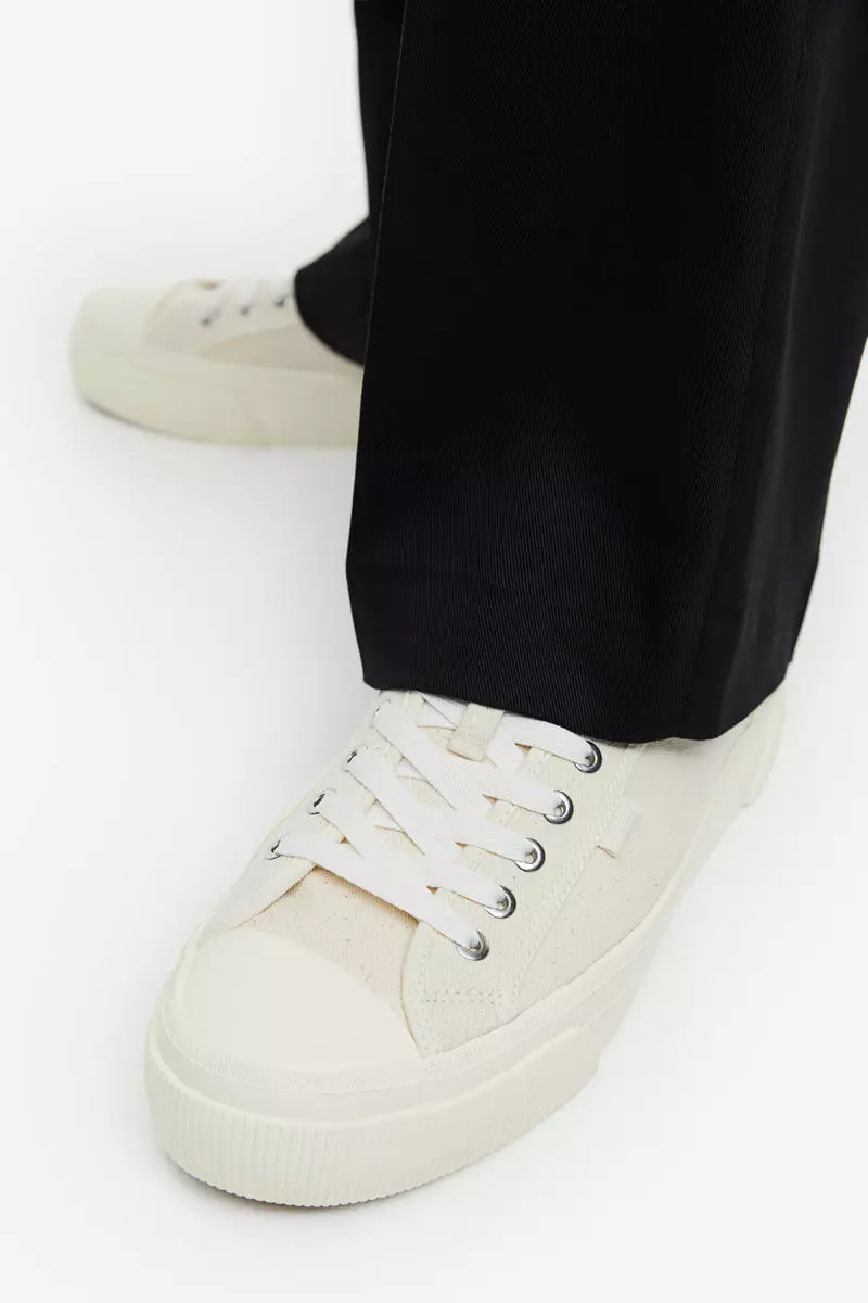 H&m canvas outlet trainers