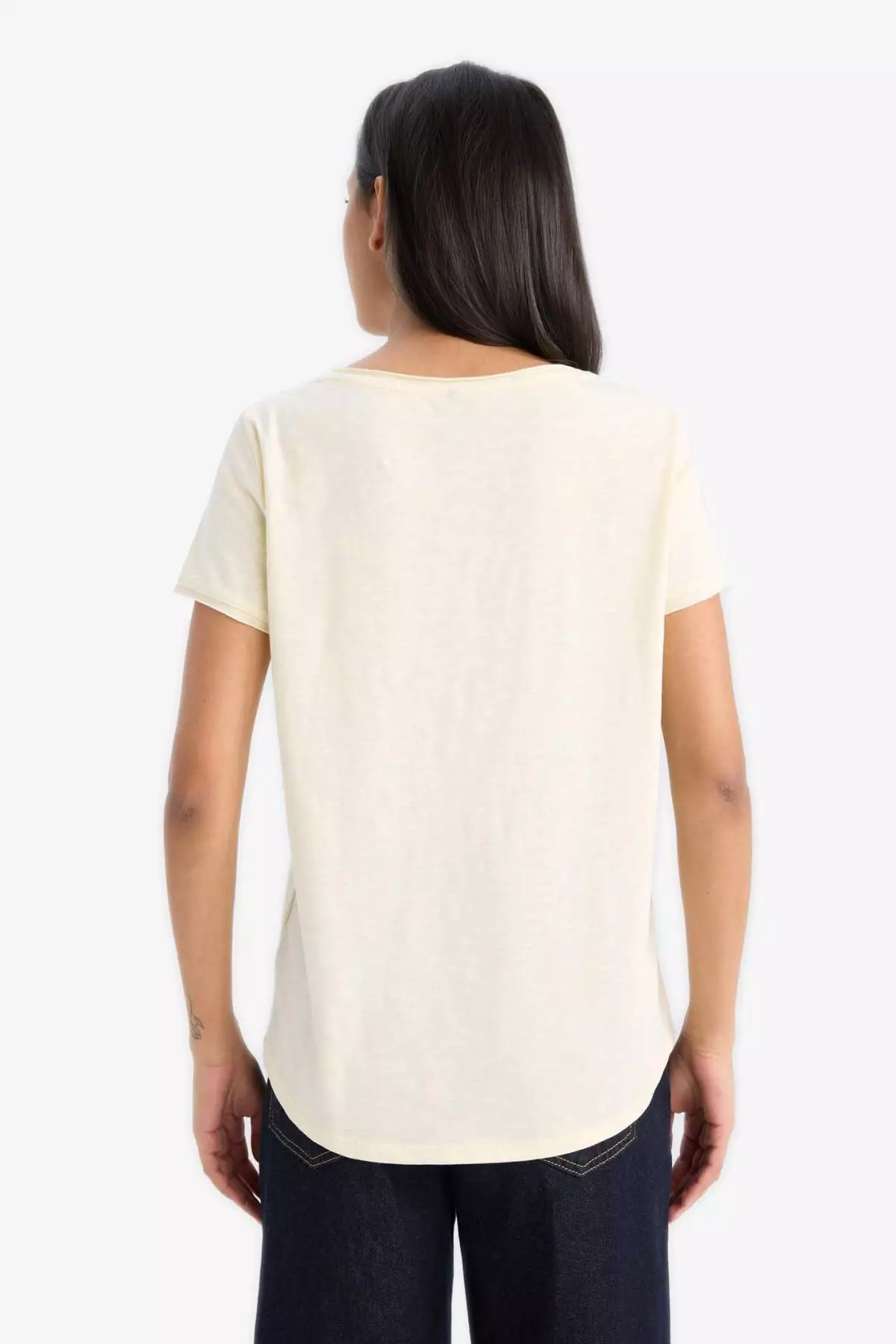 標準剪裁圓領基本款淨色短袖T恤 K1508Az25Sm