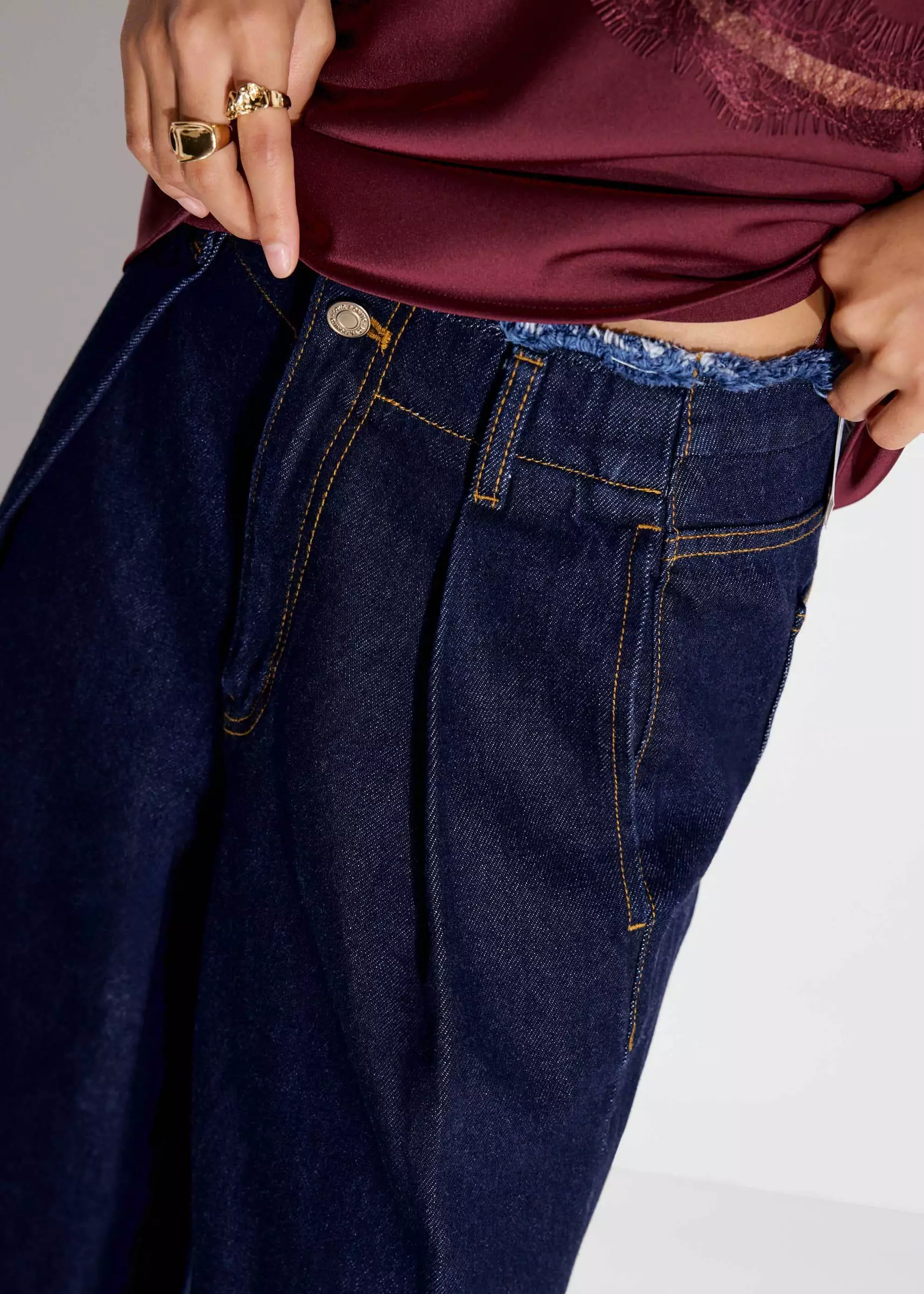 Jeans Wanita - Denim Frayed Hem Mid Waist Wide Leg Jeans
