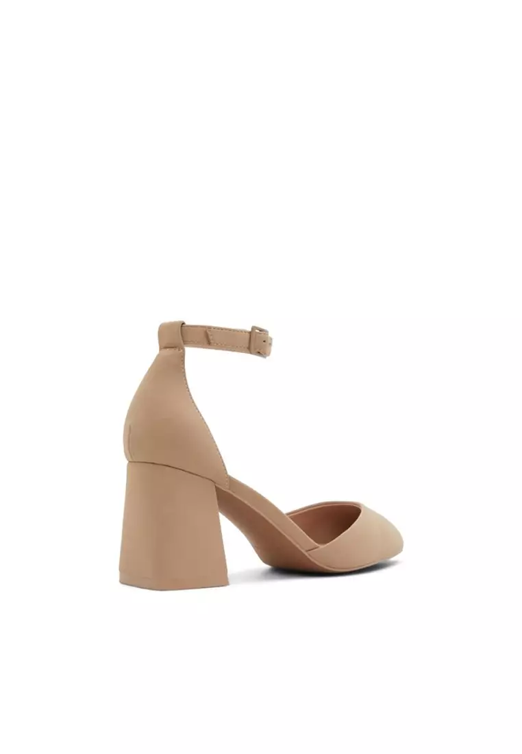 Daliaa Pointed Toe Block Heels