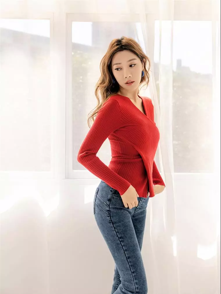 Red sweater clearance v neck