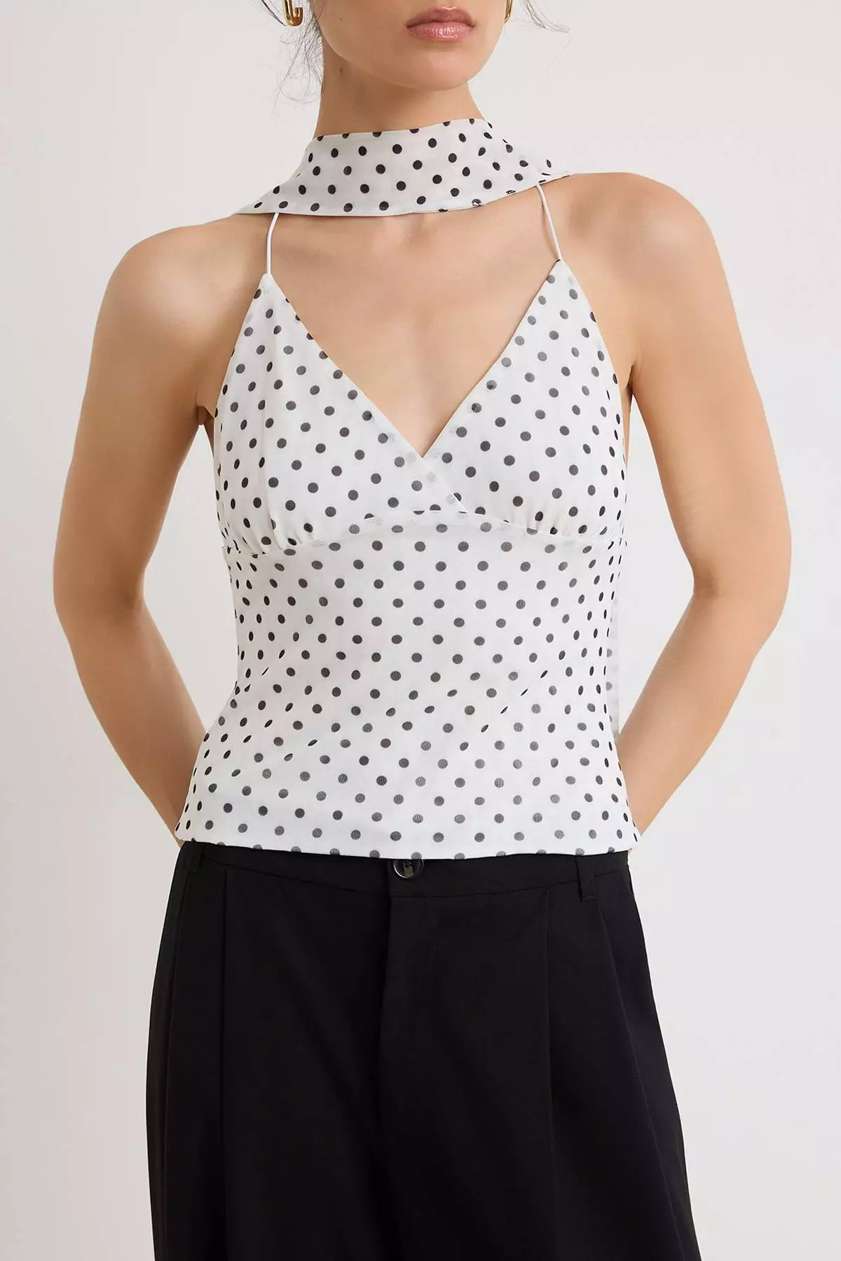 Multi-Colored Polka Dot Pack Fitted Halter Neck Tie-Detail Accessory Detail Tulle Knitted Blouse Twoss26Bz488