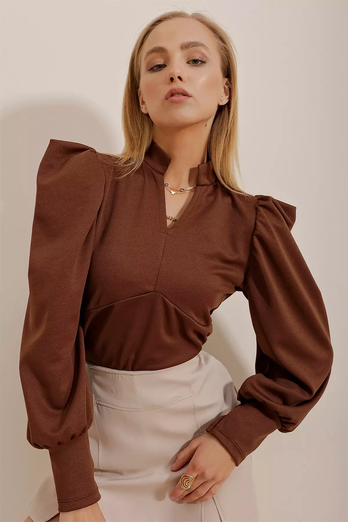 Puffed Long Sleeves Blouse