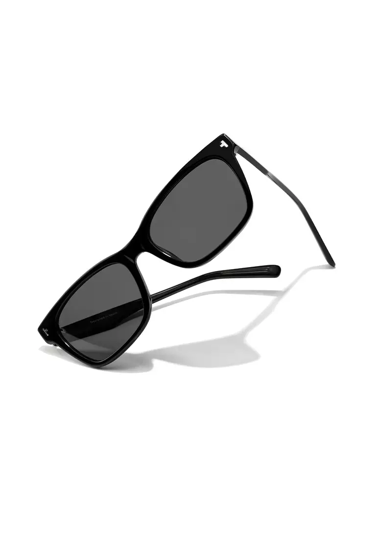 HAWKERS POLARIZED Black Dark MAZE Sunglasses for Men and Women, Unisex. UV400 Protection. Official Product designed in Spain