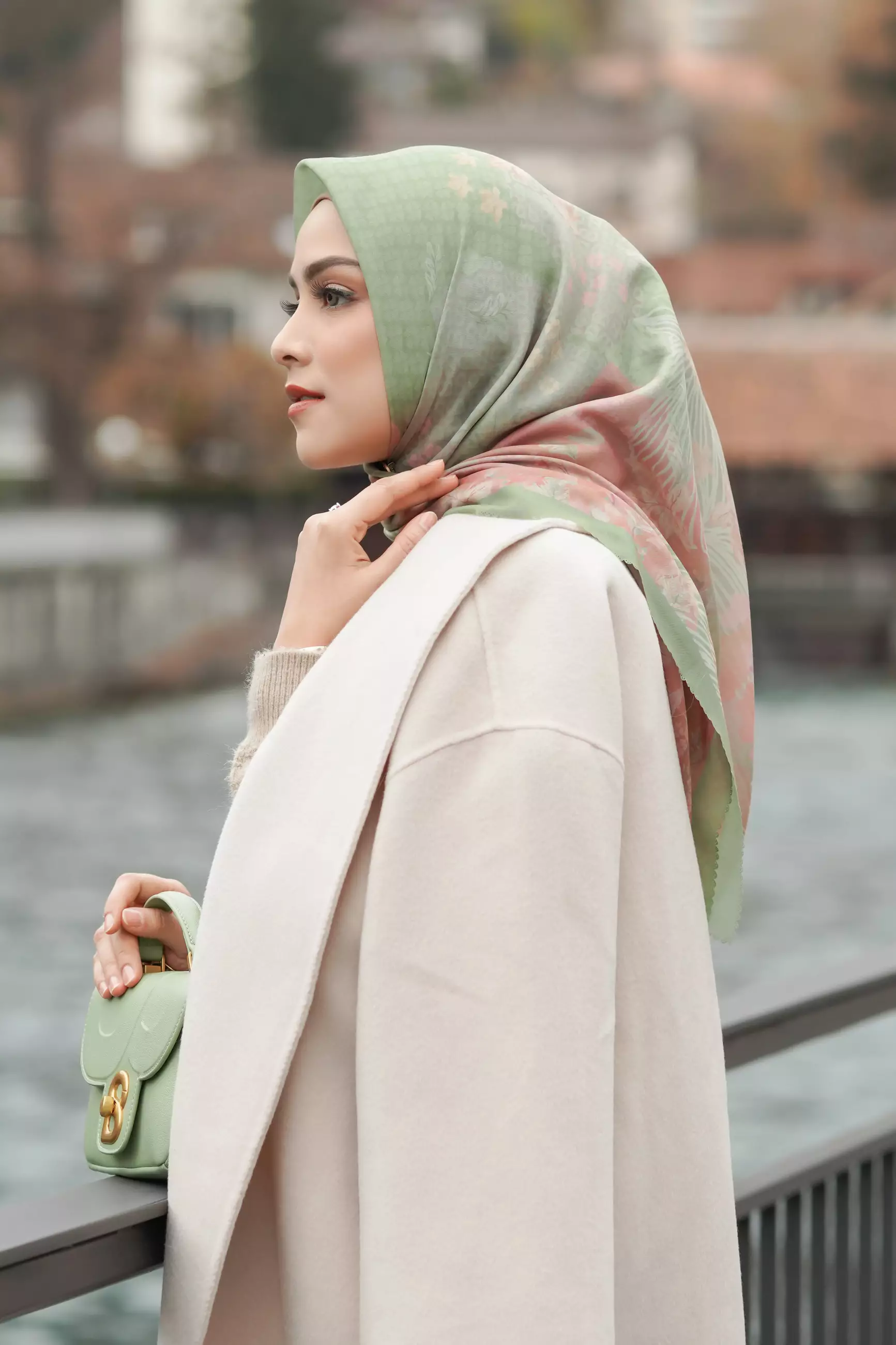 Jual Buttonscarves Dubai Voile Square Jade Original 2023