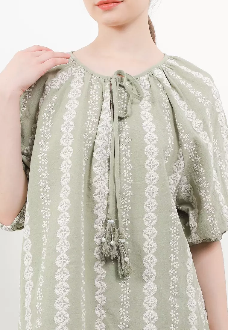 Beaded Tassels Emb Puff Sleeves Blouse