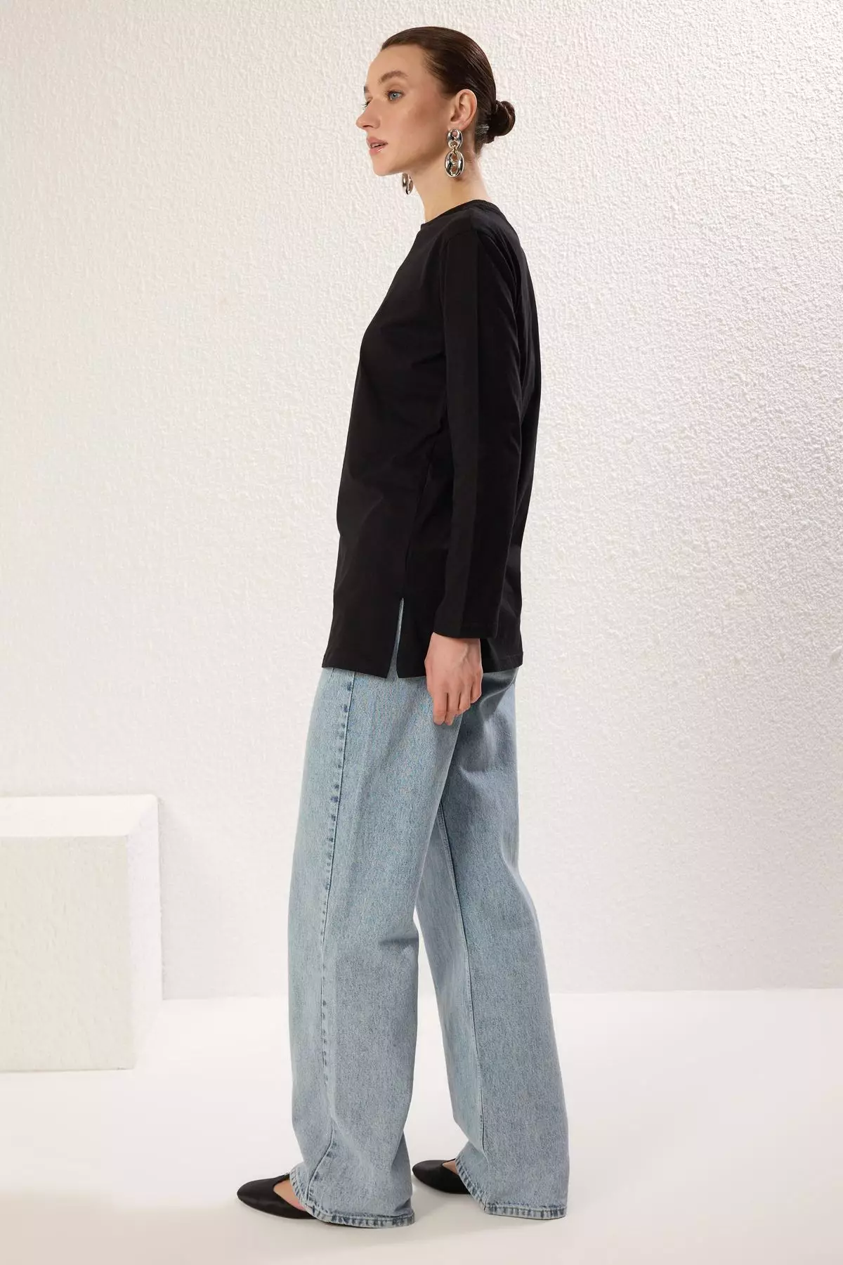 Black Beige Long Sleeve Slit Detailed Knitted T-Shirt TCTSS25RT00000