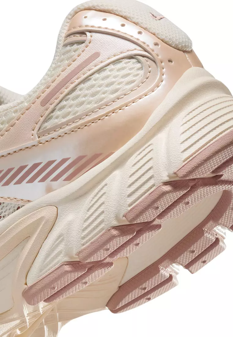 V5 RNR Women's Shoes