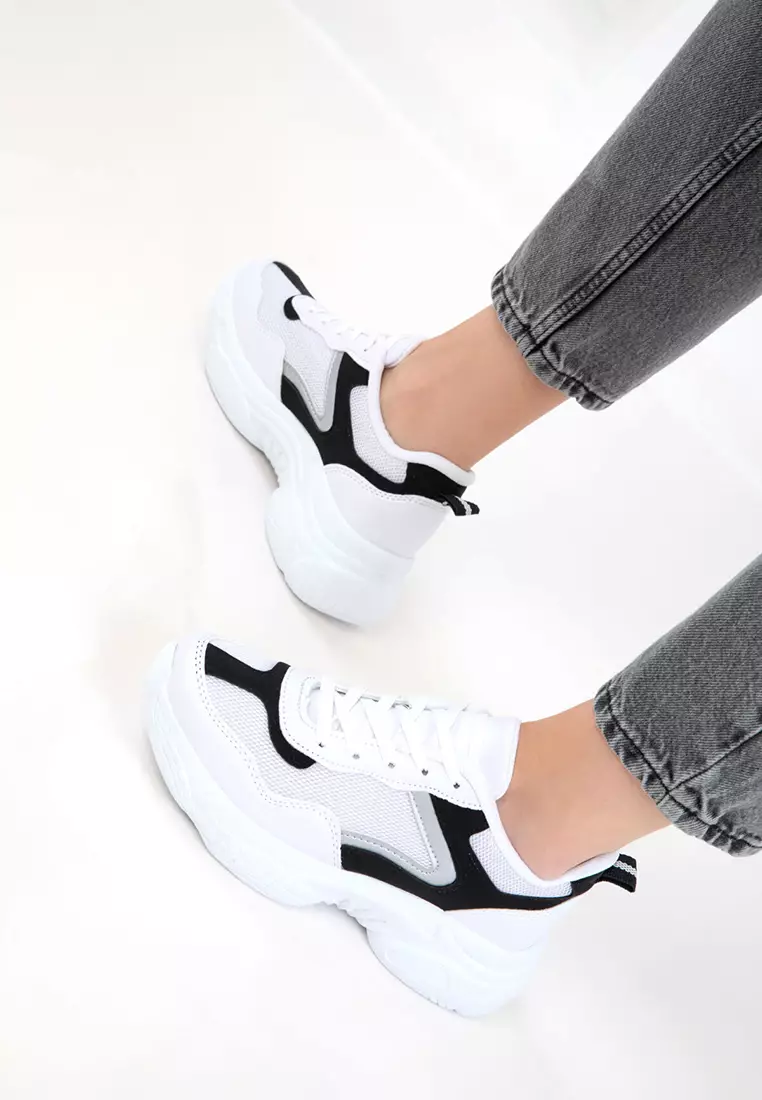 White-Black Women's Sneaker 20610