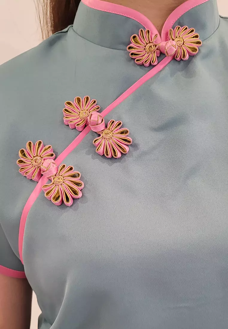 Ivory Cheongsam Top in Mint Green