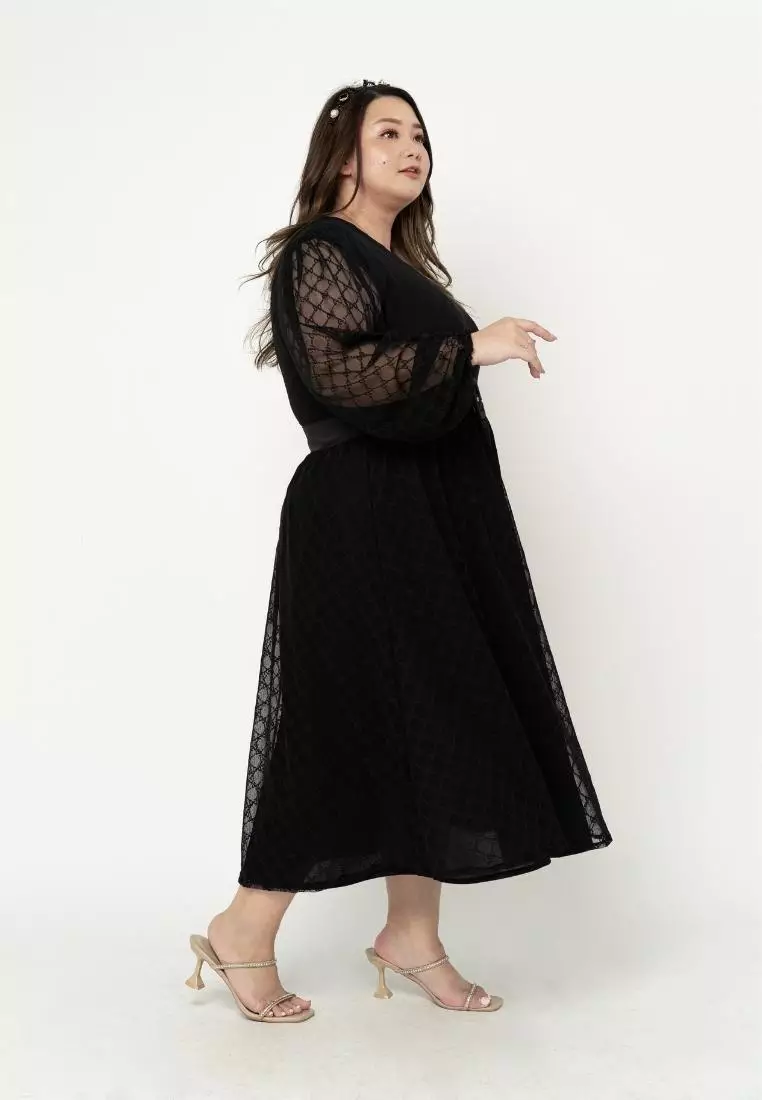 Plus Size Dress Emily Black