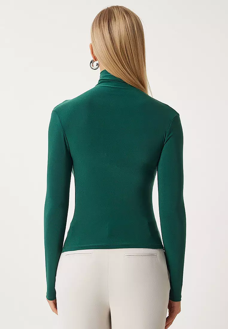 Gather Detailed High Collar Sandy Blouse