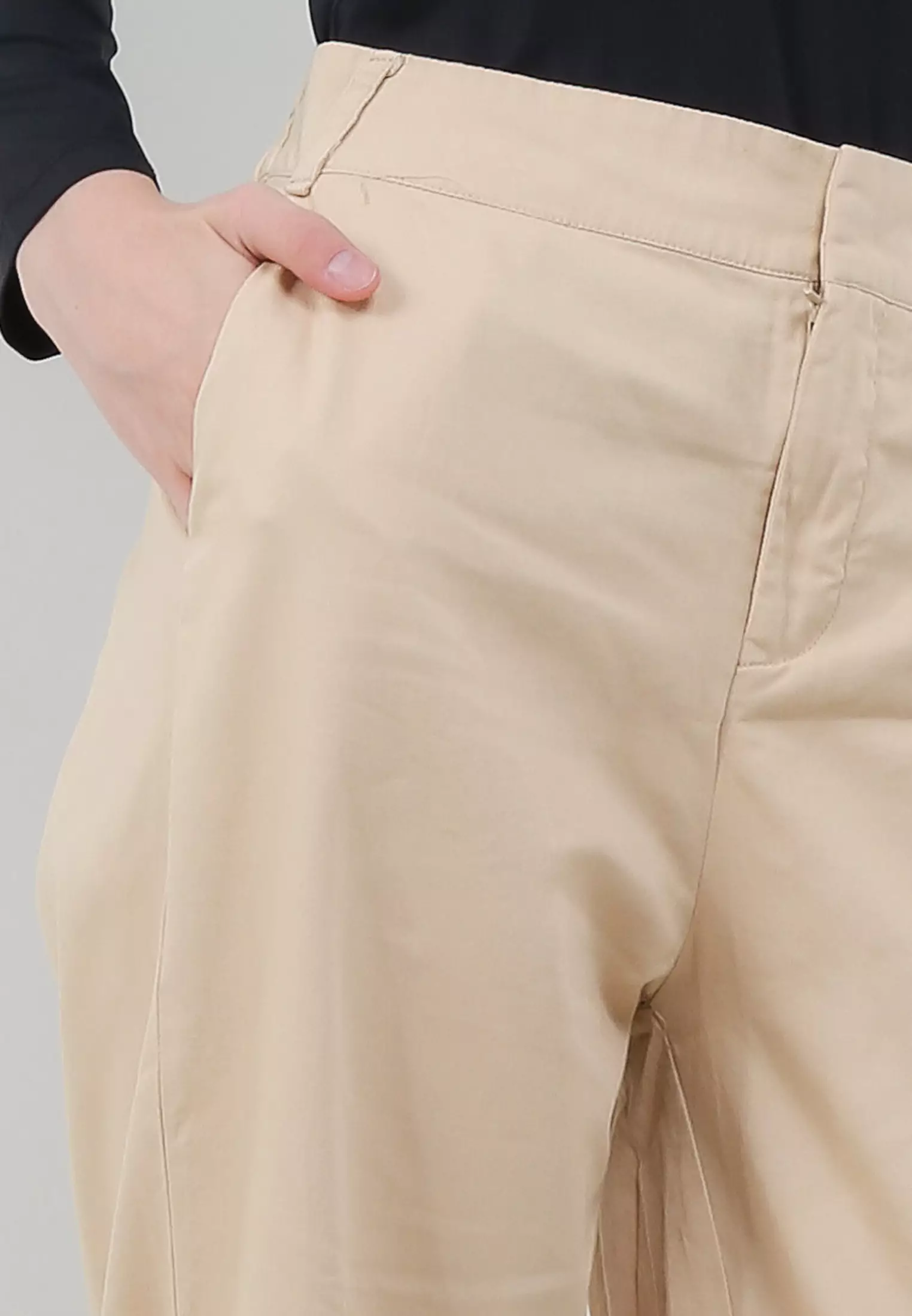 MFMW Aerya Celana Panjang Cream