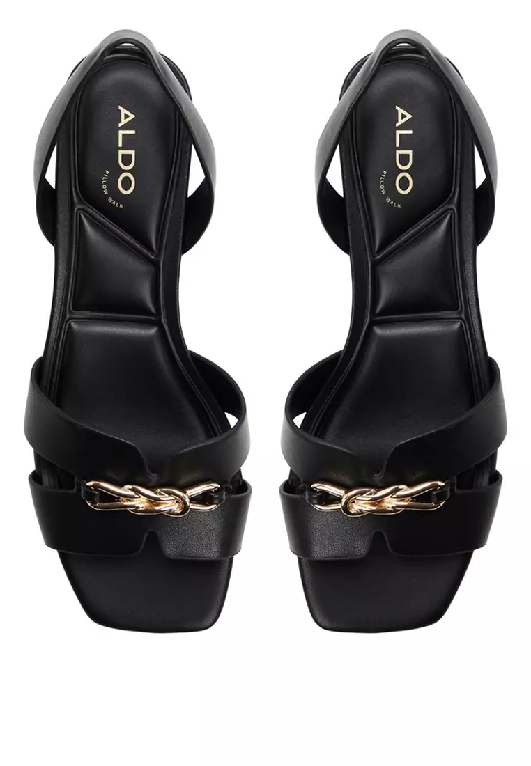 Blaike Sandals
