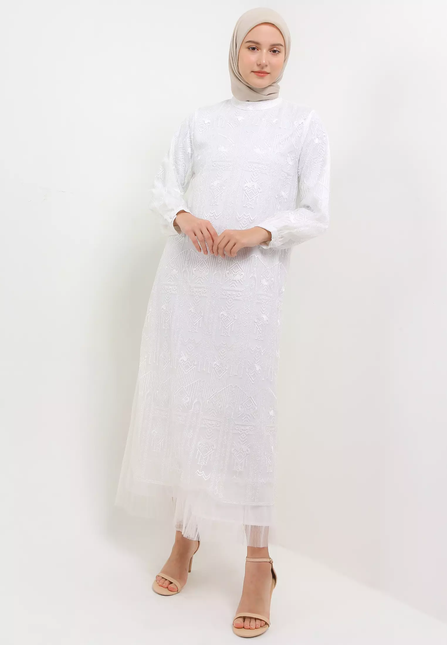 MFMW Albinoeri Dress Gamis Brukat Broken White