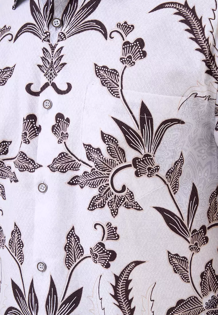 MANZONE - Kemeja Batik Lengan Pendek Pria Panembahan Modern Fit - Beige Warna Beige