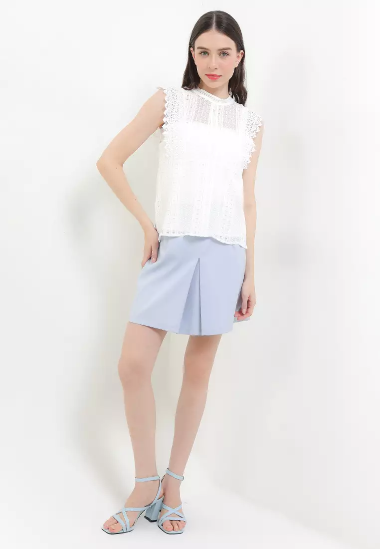 Sleeveless Lace Blouse W Lace Trim