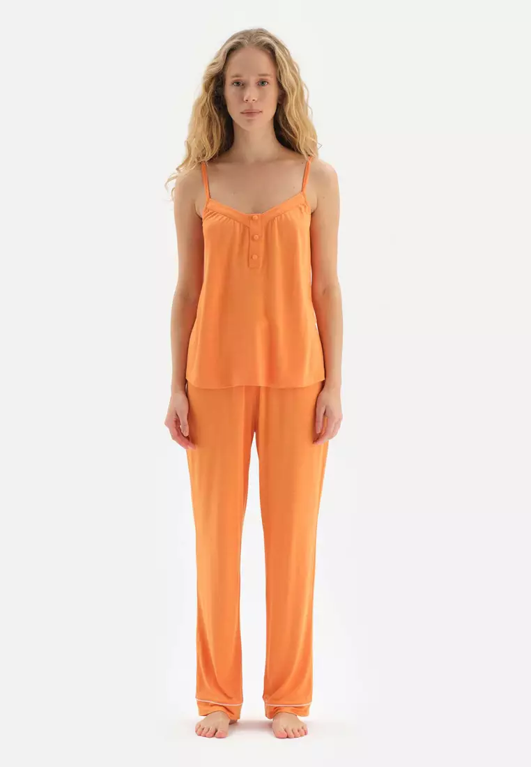 Sleeveless pajamas shop