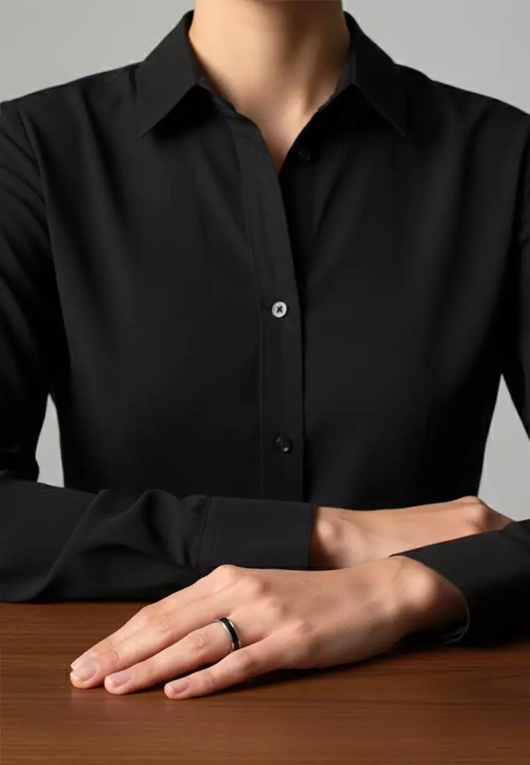 Ceres Timeless Ring Black Enamel Ring in Silver