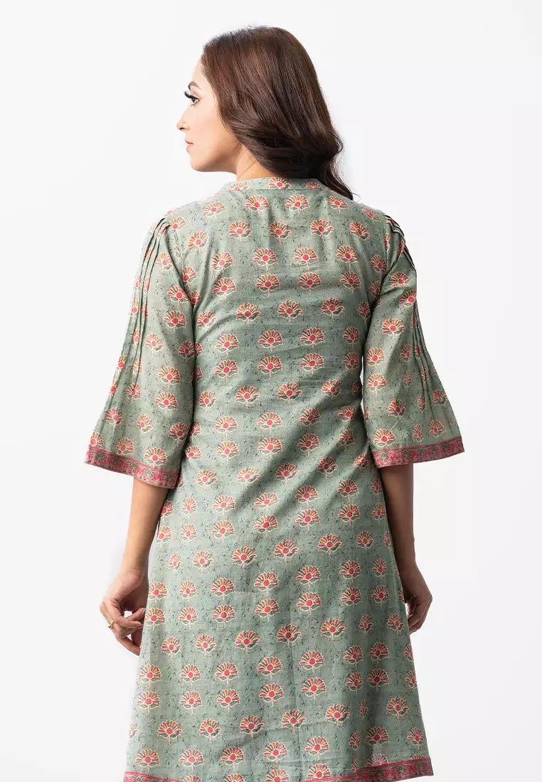 Le Reve 印花连衣裙款式束腰外衣