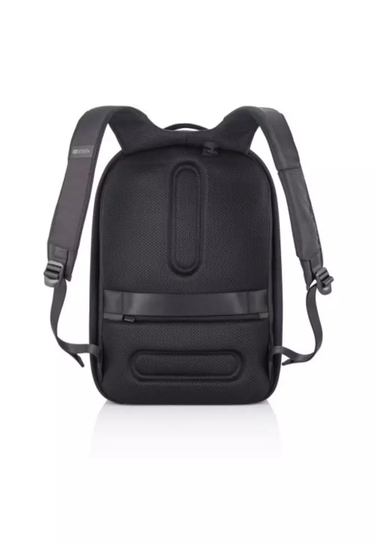 bobby black leather backpack Fun  Sew WendyG Our Bobby Large backpack is crafted from supple calf leather and features the houses signature Broken Pinstripe lining Buy Bobby by XD Design