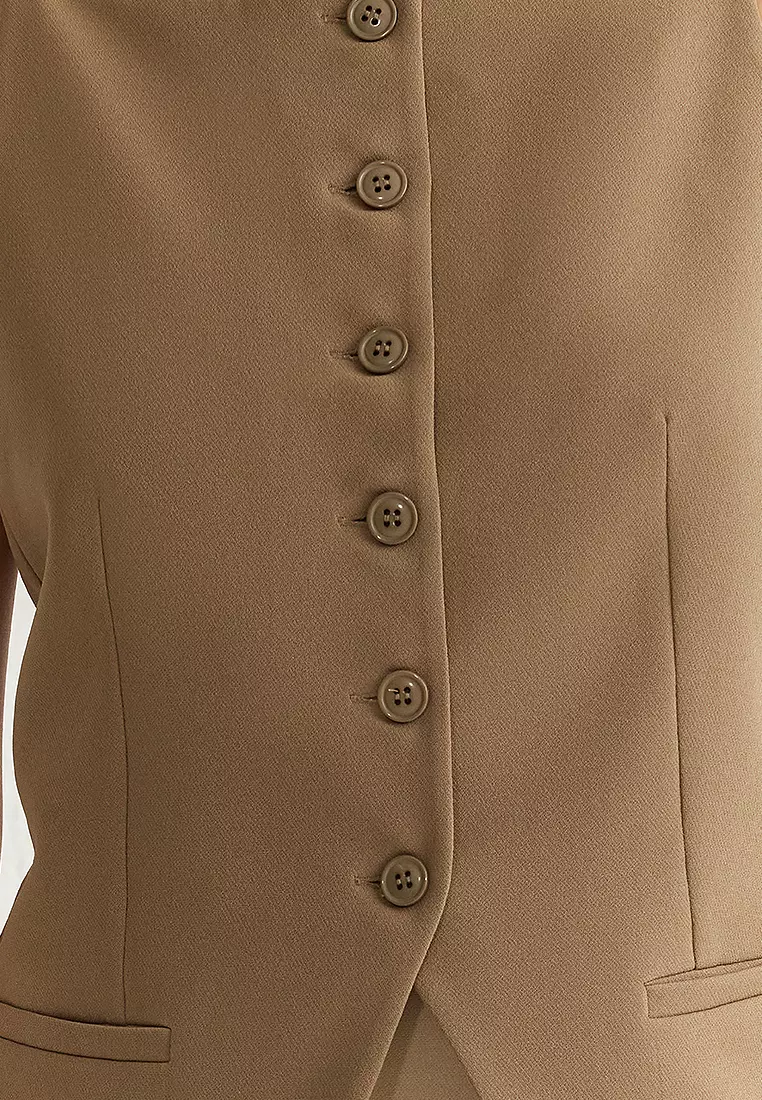 Beige Regular Size Strappy Fitted Woven Vest