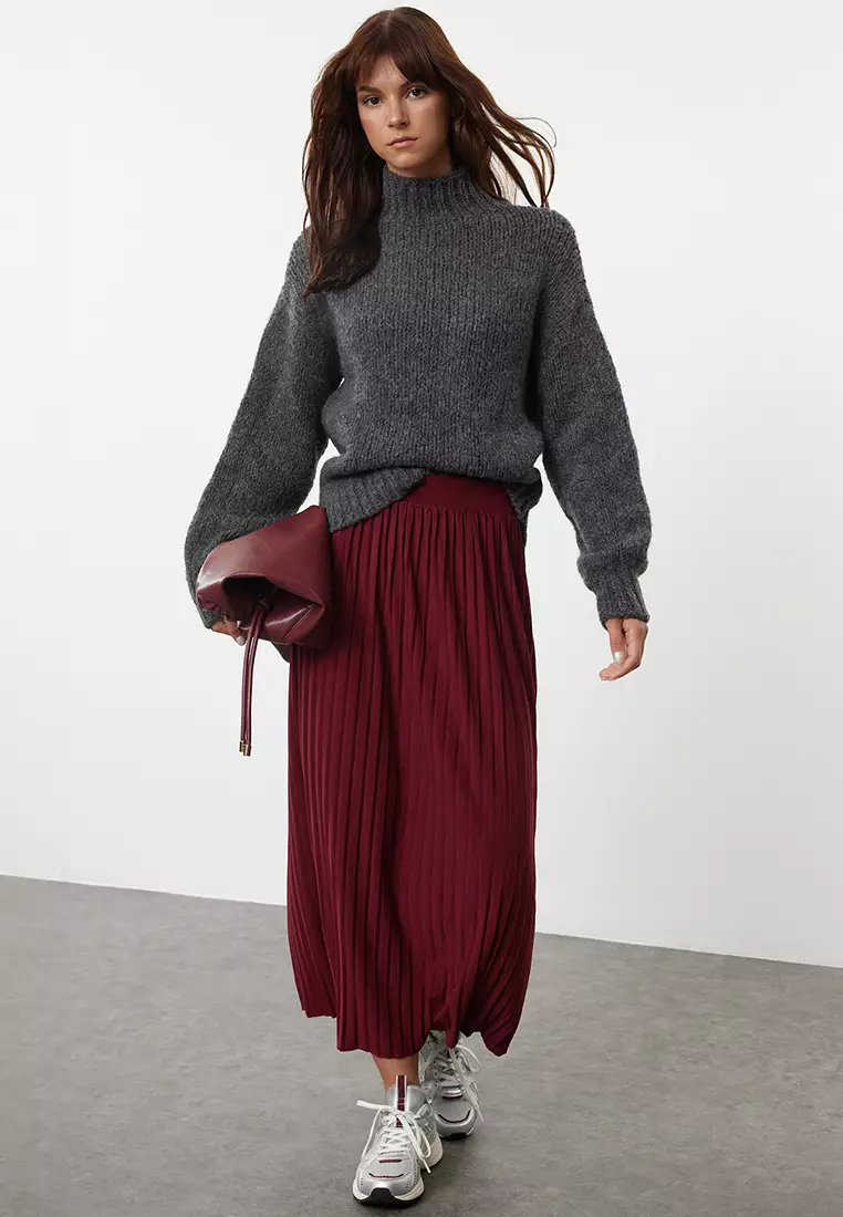 Burgundy High Waist Pleated Stretchy Maxi Knitted Skirt