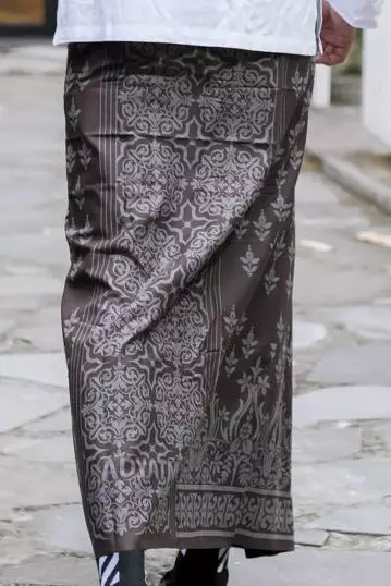 Sarung Premium Coklat