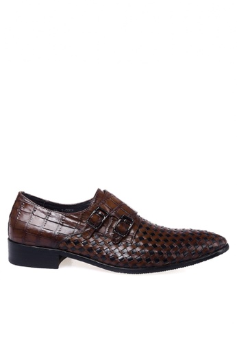 Twenty Eight Shoes brown Braided Crocodile Pattern Cowhide Double Monk Strap Shoes VMF2001 70DFCSH4ABCA11GS_1