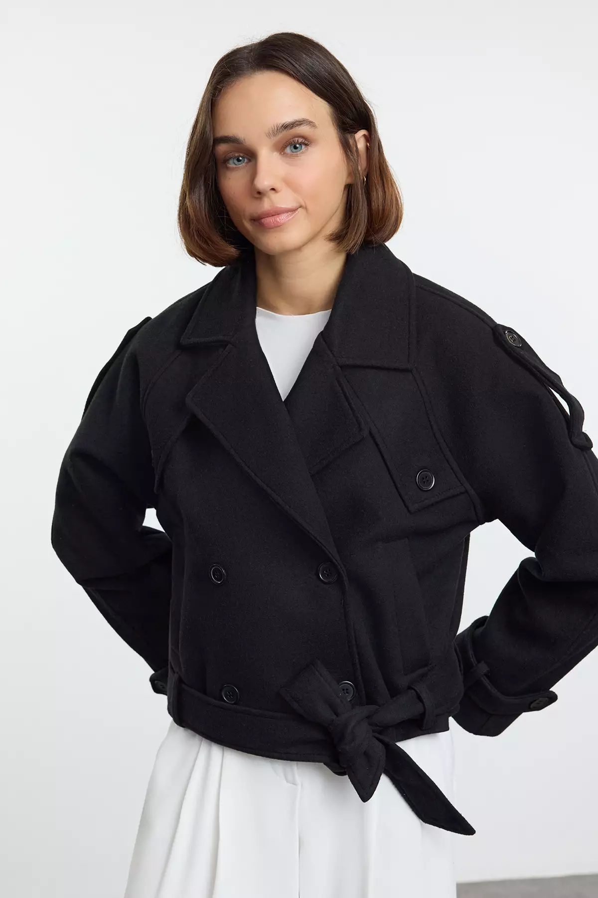 Black Soft Seasonal Short Oversiz