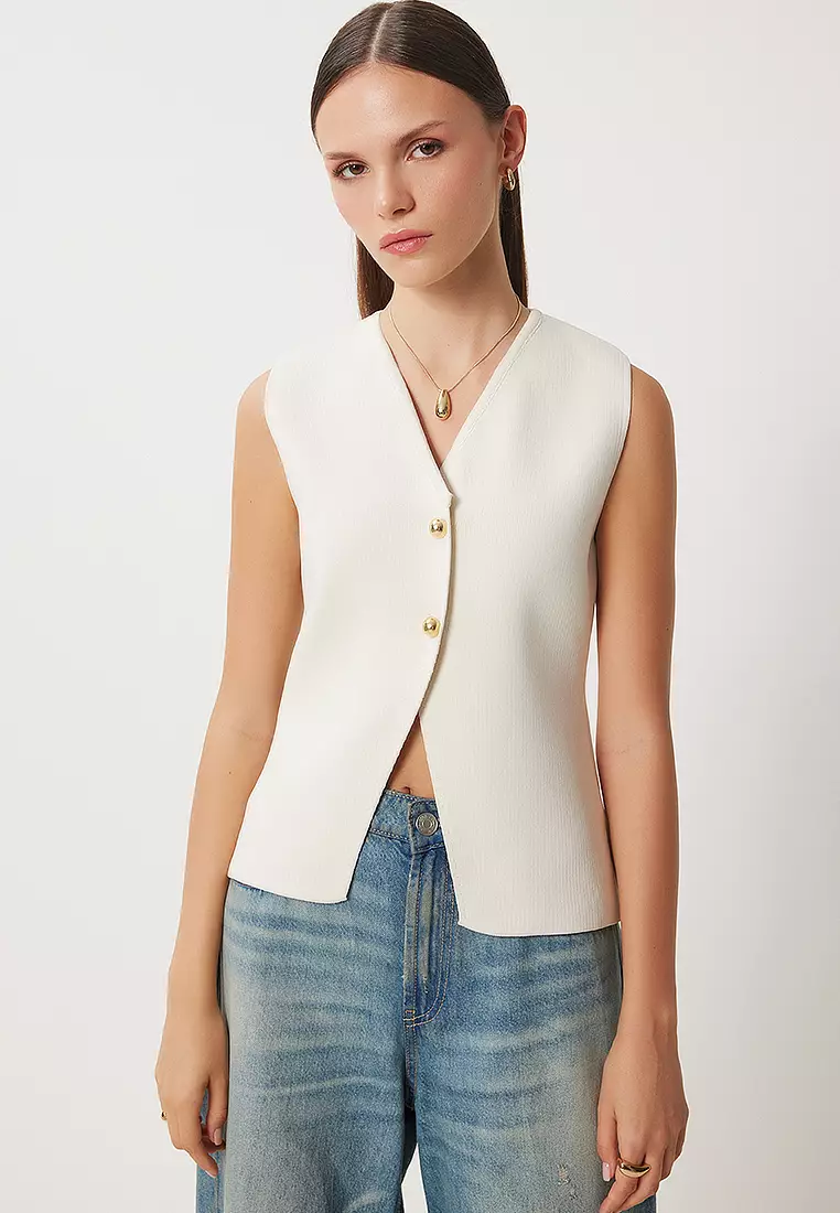 Buttoned Vest