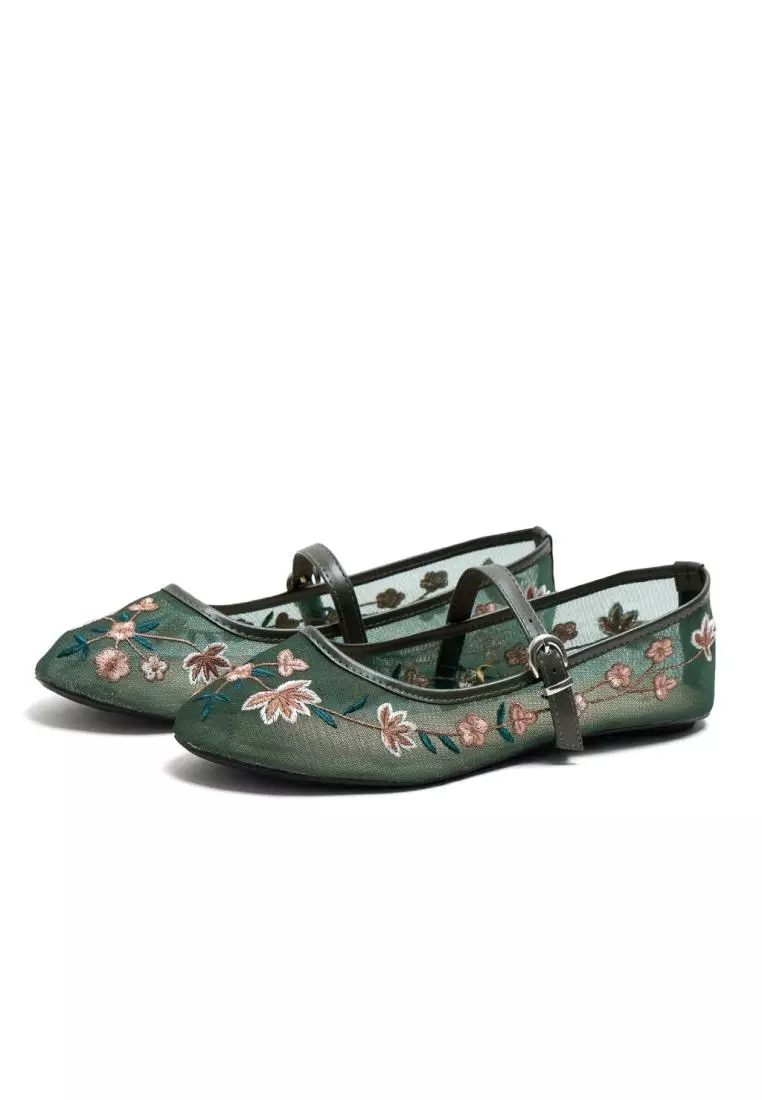 Jual Berrybenka Label Sofia Mayala Embroidered Mary Jane Green Original ...