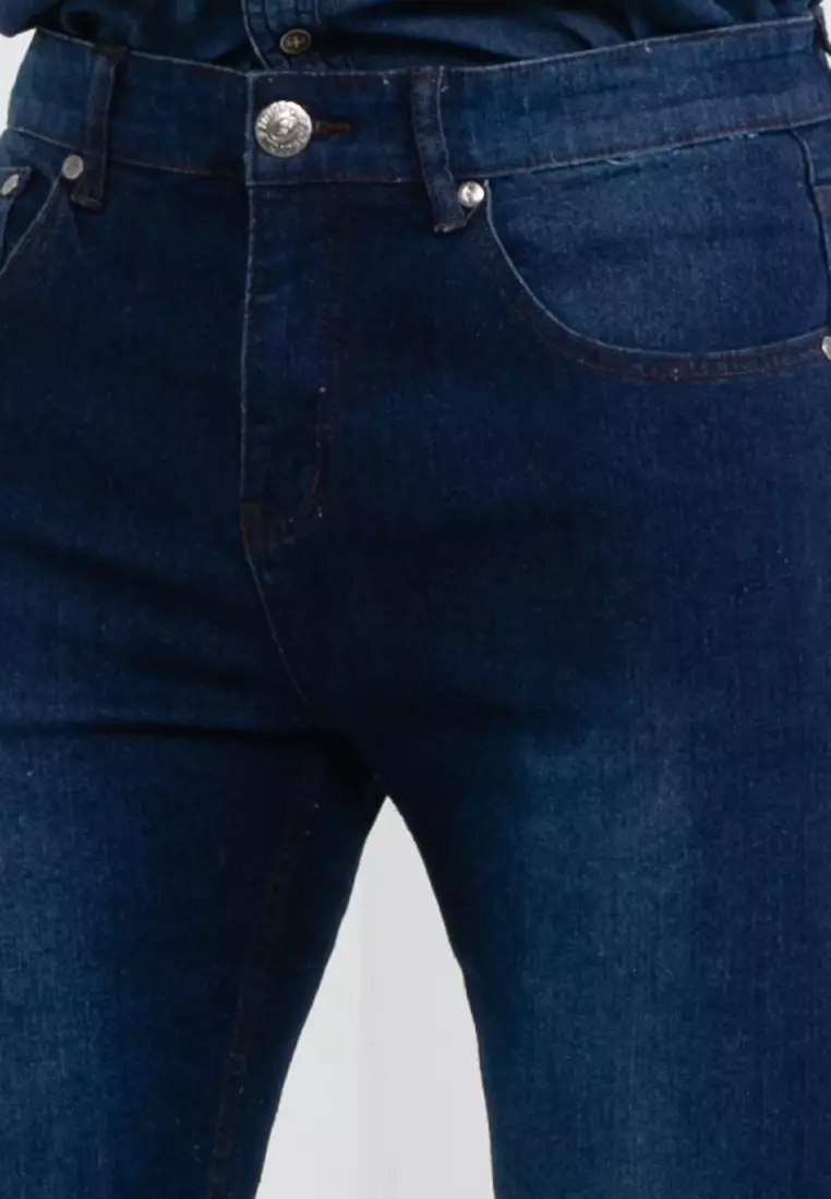 Straight Cut Stretchable Jeans