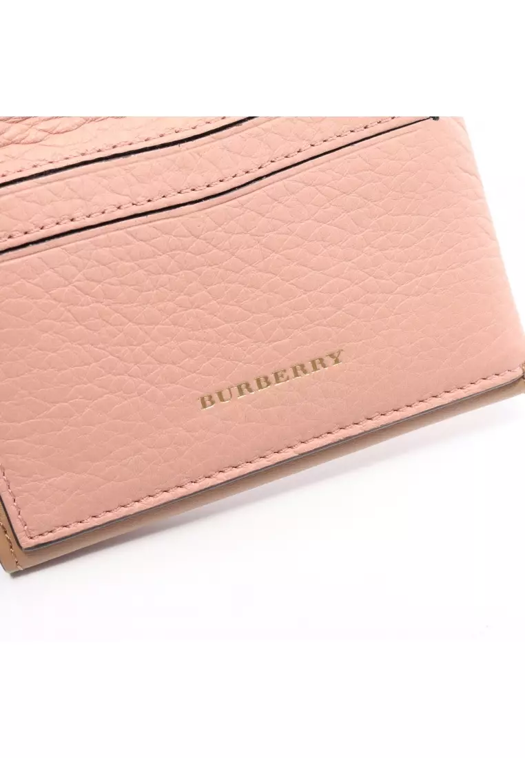 Burberry shop wallet pink