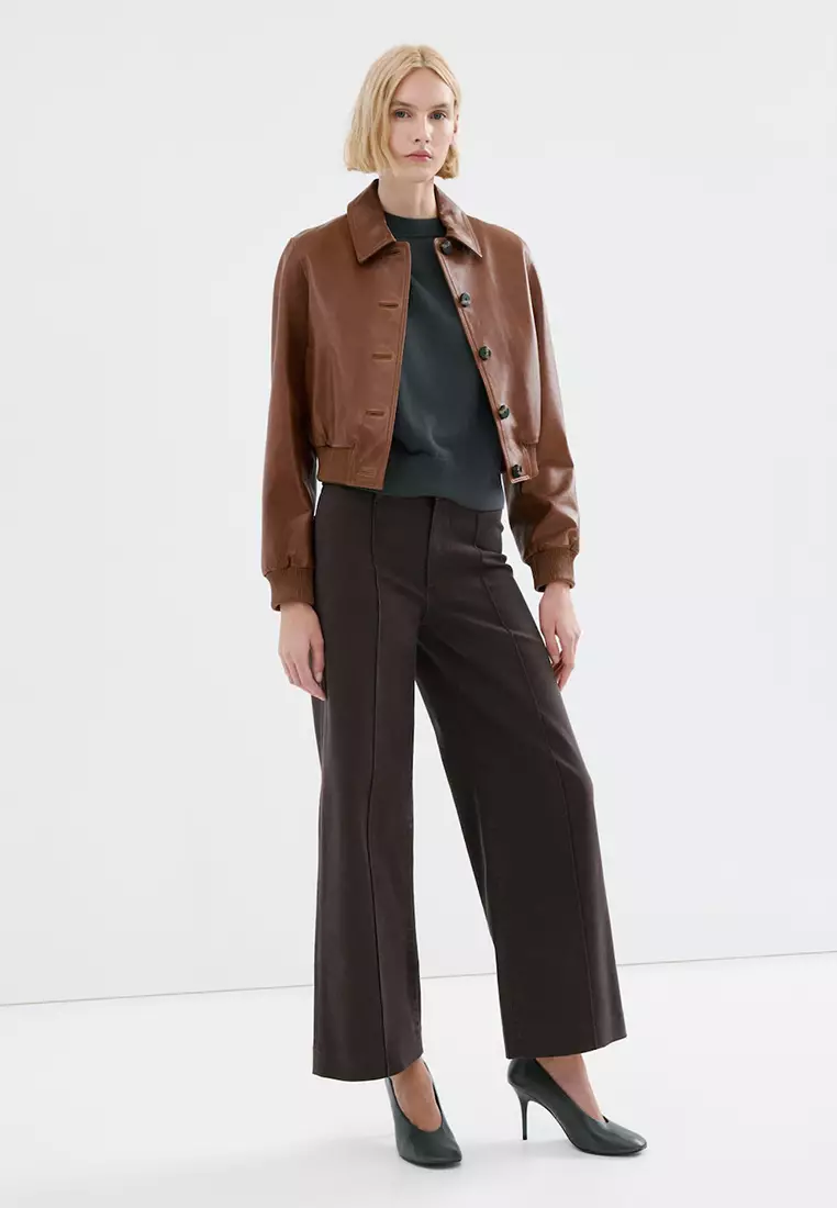 High-Waisted Wide-Leg Jeans With Stitching