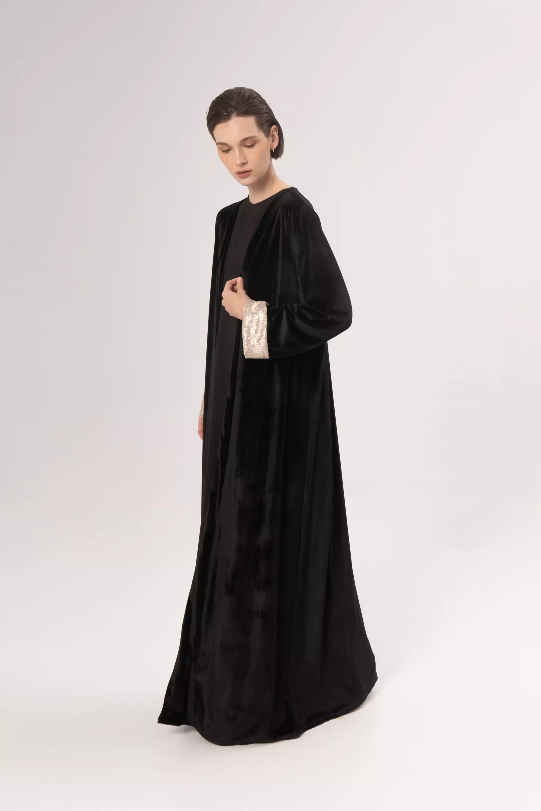 DEMURE&CO - DESSENTIALS AMANI VELVET ABAYA IN BLACK - PREMIUM BLUDRU FABRICS - DAILY WEAR ABAYA