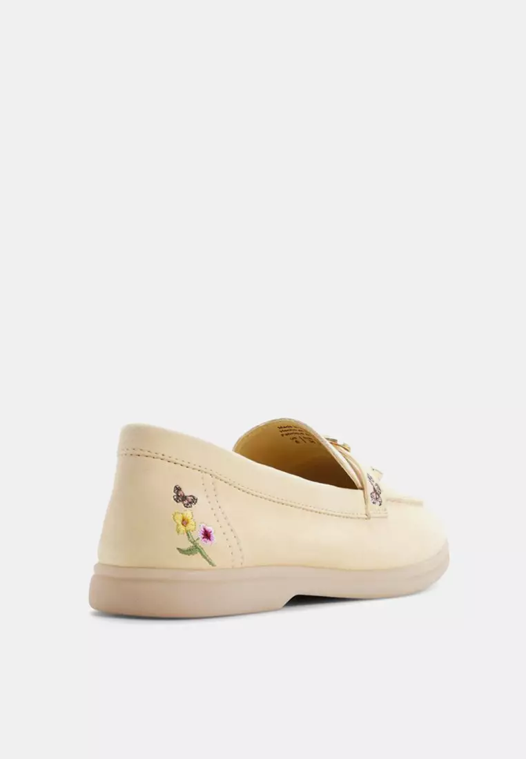 Creras-In Shoes