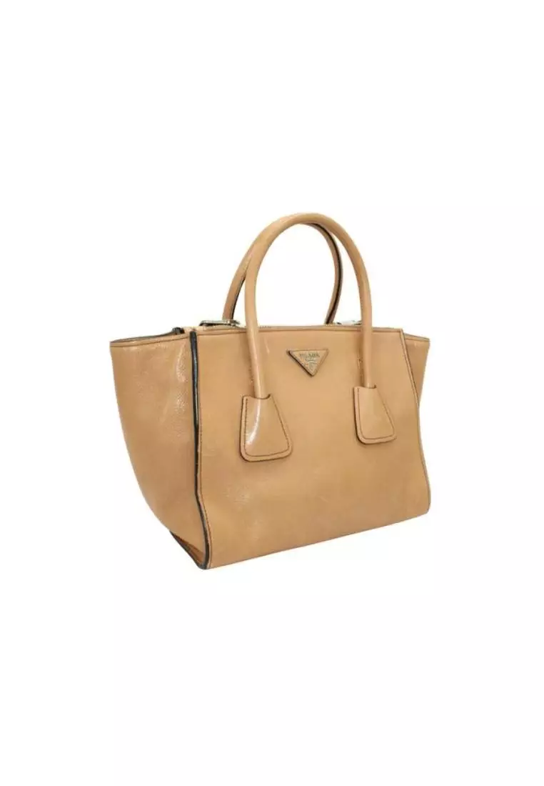 prada brown
