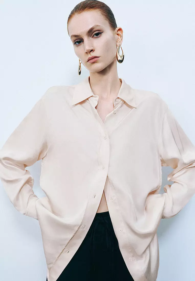 UR秋季新款女装都市通勤气质开衩长袖开襟衬衫UWG240172
