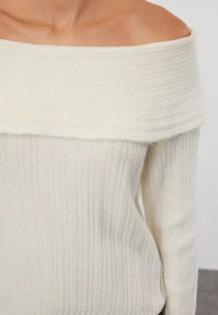 Ecru Soft Textured Carmen Collar Knitwear Sweater TWOAW25KZ00076